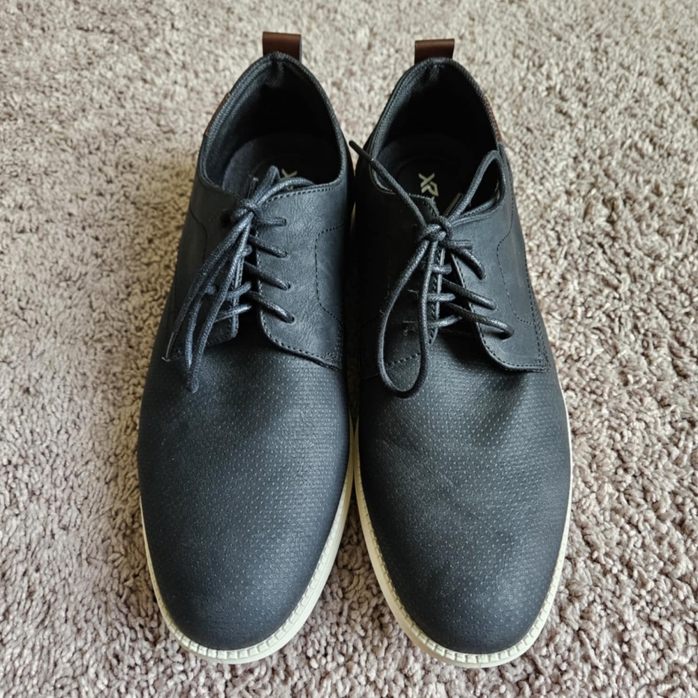 Casual Men's Oxford-inspired Shoes